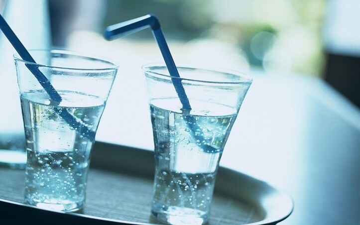 a glass of water to lose weight